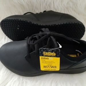 Tredsafe unisex engage slip resistant shoes M7/W8